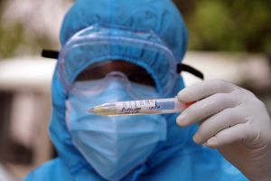 യുവാക്കളിലെ പെട്ടെന്നുള്ള മരണം: വില്ലൻ കോവിഡ് വാക്സ‌ിനല്ലെന്ന് എയിംസ്