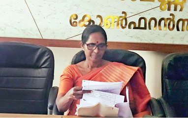 വനിതാ കമ്മിഷൻ മെഗാ അദാലത്ത്; ഏഴ് പരാതികൾ തീർപ്പാക്കി