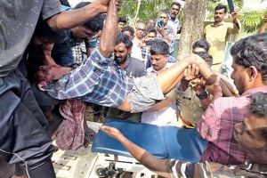 പ്രതിഷേധം അണപൊട്ടി; 'നരഭോജിക്കടുവയെ കൊല്ലണം'