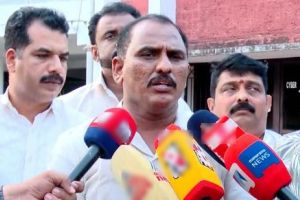 'കലക്ടര്‍ മോശമായി പെരുമാറി, അപമാനിച്ചു'; മുഖ്യമന്ത്രിക്ക് പരാതി നല്‍കി എംഎല്‍എ