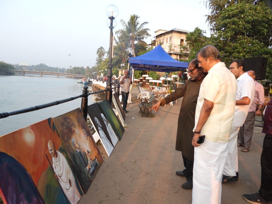 ഗുരുവും ഗാന്ധിജിയും മയ്യഴിയിൽ പുനർജനിച്ചു