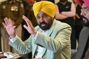 എല്ലാവർക്കും സൗജന്യ ചികിത്സ; 10 ലക്ഷം വരെ ഇൻഷുറൻസ് പരിരക്ഷയുമായി പഞ്ചാബ് സർക്കാർ