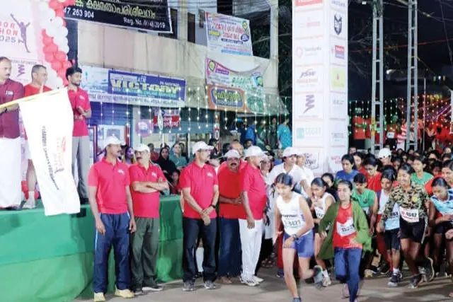 ചരിത്രംകുറിച്ച് പേരാവൂർ മാരത്തൺ