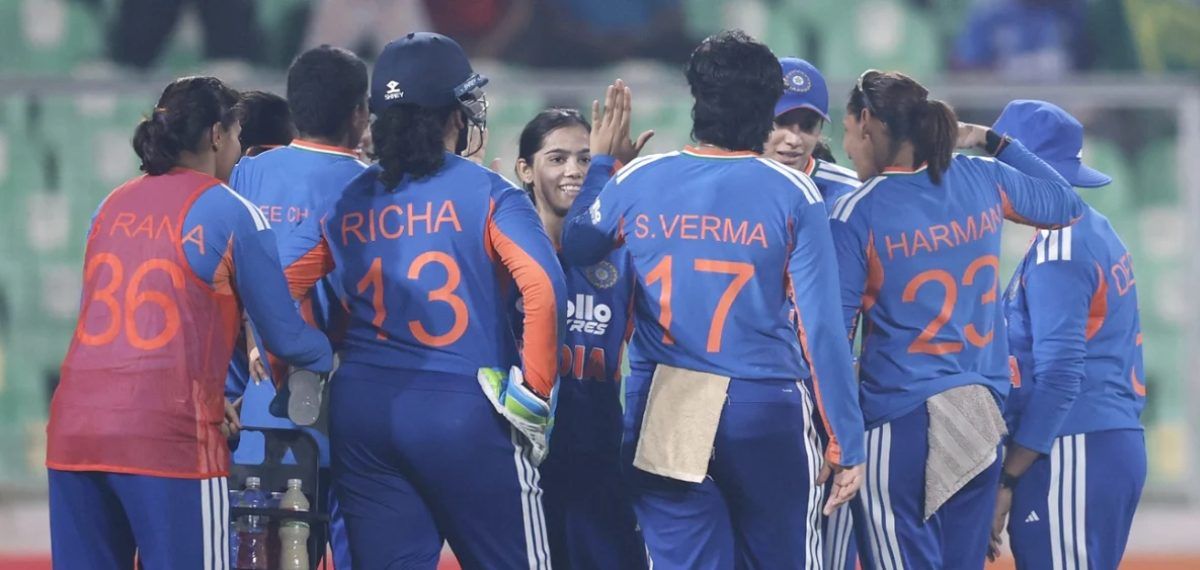 ക്യാപ്റ്റനും രക്ഷിക്കാനായില്ല; ശ്രീലങ്കന്‍ വനിതകള്‍ക്കെതിരായ നാലാം ടി20യിലും ഇന്ത്യയ്ക്ക് വിജയം