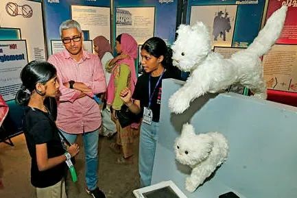 ക്വാണ്ടം സയൻസ് അറിയാം പൂച്ചയിലൂടെ...