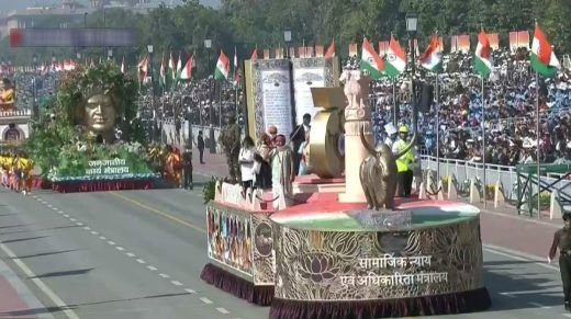 100% ഡിജിറ്റല്‍ സാക്ഷരത, കൊച്ചി വാട്ടര്‍ മെട്രോ; റിപ്പബ്ലിക് ദിന പരേഡില്‍ കേരളത്തിന്‍റെ നിശ്ചല ദൃശ്യവും