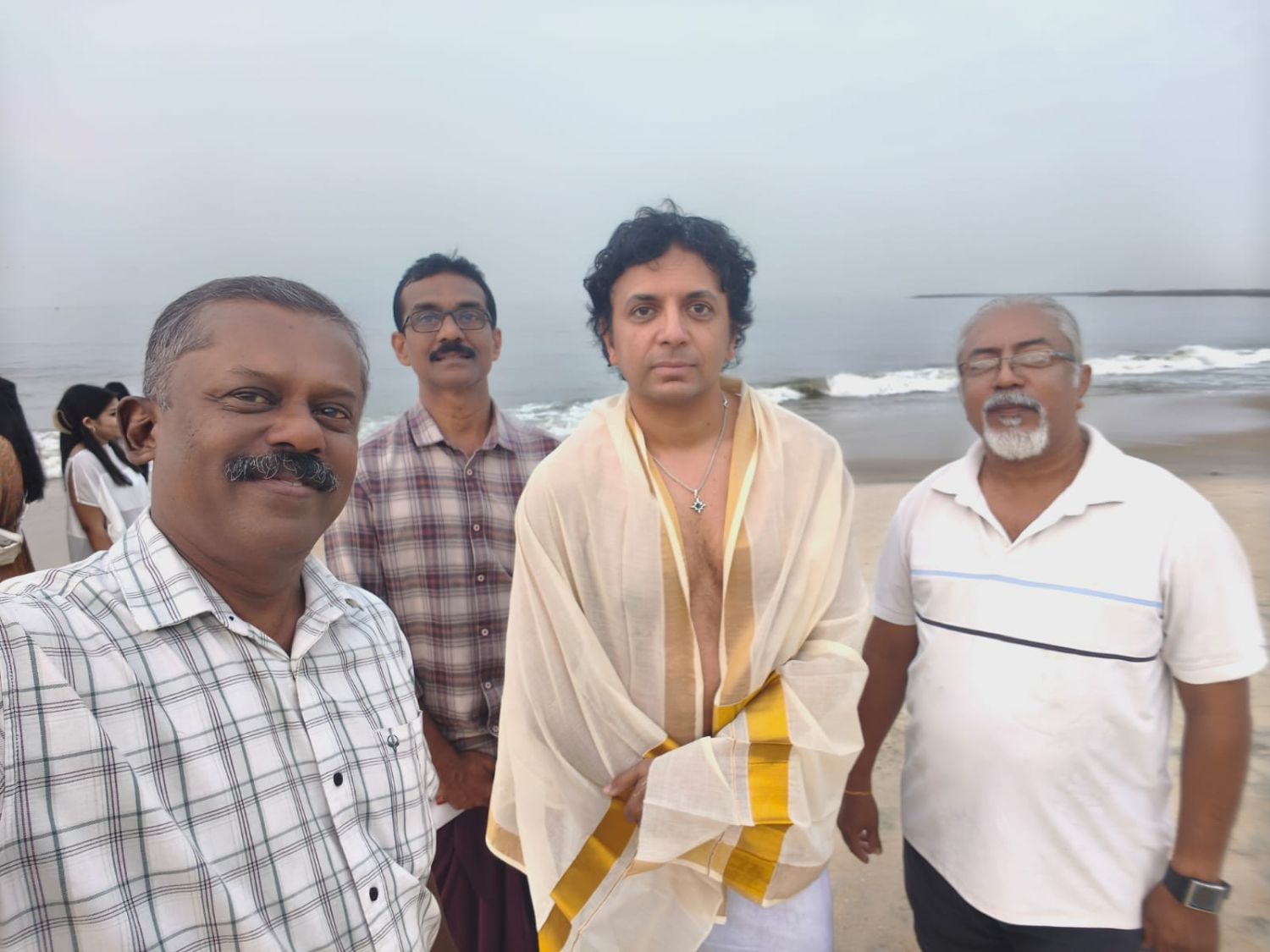 പിതാവിന്റെ അന്ത്യാഭിലാഷം നിറവേറ്റാൻ ലോക പ്രശസ്ത സംവിധായകൻമയ്യഴിയിലെത്തി :ചാലക്കര പുരുഷു