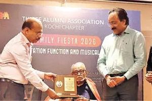 'തദ്ദേശീയമായ പ്രശ്‌നങ്ങൾക്ക് പരിഹാരം കണ്ടെത്താൻ വിദ്യാഭ്യാസംകൊണ്ട് സാധിക്കണം'