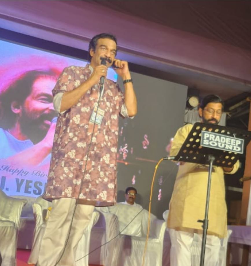 ഗന്ധർവ രാവിൽ ചാലക്കര ദേശം ആനന്ദ നിർവൃതിയിലാണ്ടു. :ചാലക്കര പുരുഷു