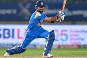 സെഞ്ചറിക്ക് അരികെ വീണ് കോലി; വിജയം കൈവിടാതെ ടീം ഇന്ത്യ