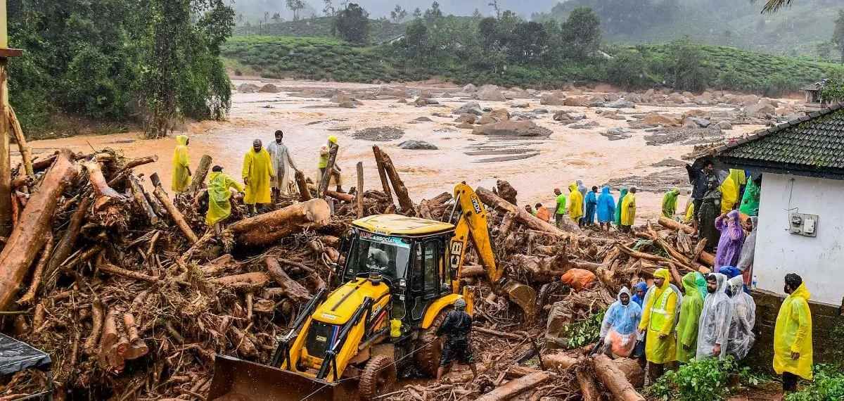 കയ്യൊഴിയില്ല, സർക്കാർ ചേർത്തുനിർത്തും: മുണ്ടക്കൈ-ചൂരല്‍മല ദുരിത ബാധിതര്‍ക്കുള്ള ധനസഹായം തുടരും