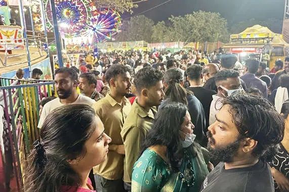 പാട്ടുത്സവ് ടൂറിസം ഫെസ്റ്റിവൽ കാർണിവലിന് തിങ്ങിനിറഞ്ഞ് കാഴ്ചക്കാർ