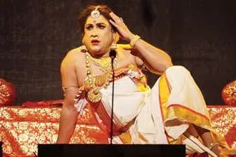 ഹൃദയസ്‌പർശിയായി 'പെൺനടനും' 'വയൽപായും വെങ്കൈകളും'