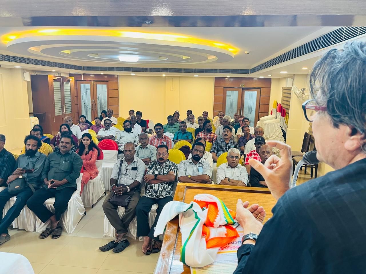 ഓർമ്മകളിൽ ശ്രീനി പുനർജ്ജനിച്ചു.