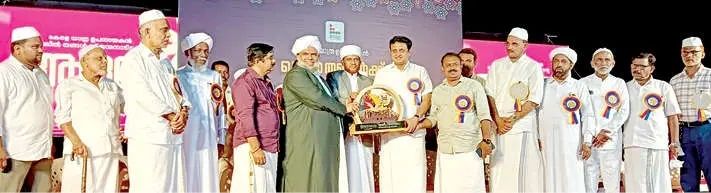 കേരളത്തിന്റെ മതനിരപേക്ഷ മനസ്സിനൊപ്പമാണ് ഖലീൽ തങ്ങൾ നിലകൊള്ളുന്നത് -മന്ത്രി റിയാസ്