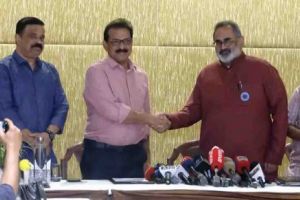 ട്വന്റി 20യിൽ കൂട്ടക്കൊഴിച്ചില്‍; അണികളെ തിരികെ എത്തിക്കാൻ ഇടത്–വലത് മുന്നണികള്‍