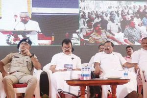 ജനമൈത്രി സ്റ്റേഷനുകൾ പോലീസും ജനങ്ങളും തമ്മിലുള്ള അകലം കുറച്ചു -മുഖ്യമന്ത്രി