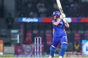 റെക്കോർഡ് ബുക്കിലേക്ക് ഒരു 'ബ്രണ്ട്' അടി! വനിതാ പ്രീമിയര്‍ ലീഗ് ചരിത്രത്തിലെ കന്നി സെഞ്ചുറി മുംബൈ താരത്തിന്