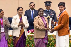 കുട്ടികൾക്കുള്ള പരമോന്നത സിവിലിയൻ ബഹുമതി സ്വന്തമാക്കി വൈഭവ് സൂര്യവംശി; സമ്മാനിച്ചത് രാഷ്ട്രപതി