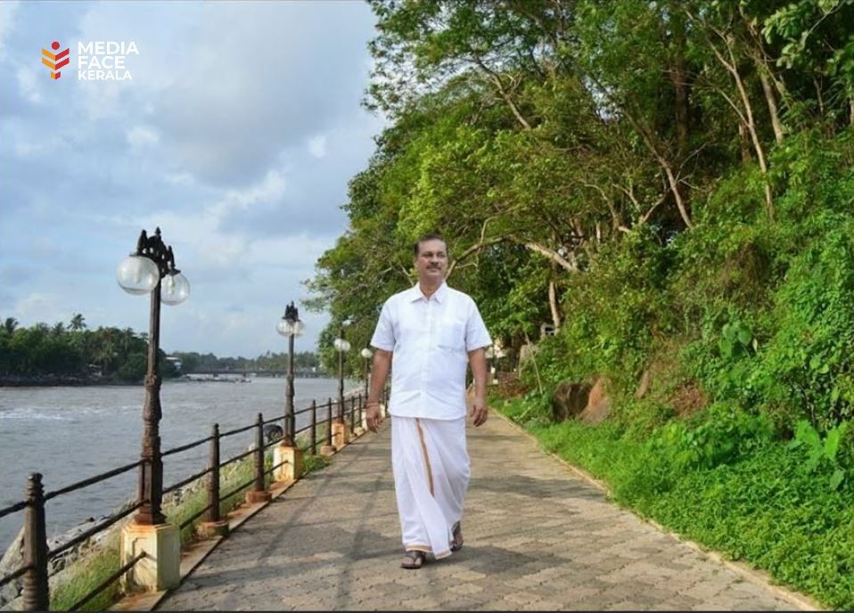 പുഴയോര നടപ്പാതയിൽ ഇനി ﻿ആ കാൽപ്പാടുകൾ പതിയില്ല... ചാലക്കര പുരുഷു