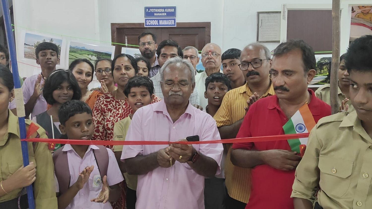 ലഹരിയല്ല, പ്രകൃതിയാണ് യഥാർത്ഥ ലഹരി; ബിജു കാരക്കോണത്തിന്റെ വേറിട്ട ഫോട്ടോഗ്രഫി പ്രദർശനം ശ്രദ്ധേയമാകുന്നു