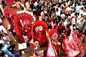 നോക്കുന്നിടത്തെല്ലാം ശാസ്തപ്പന്മാർ: കോറോത്ത് ക്ഷേത്രം ദേവഭൂമികയായി.