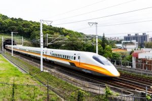 ഏഴ് അതിവേഗ റെയിൽ ഇടനാഴികൾ പ്രഖ്യാപിച്ചു ; കേരളം ഇടംനേടിയില്ല