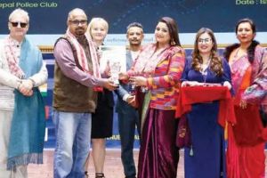 എം. ബാനിഷിന് അന്താരാഷ്ട്ര പുരസ്കാരം