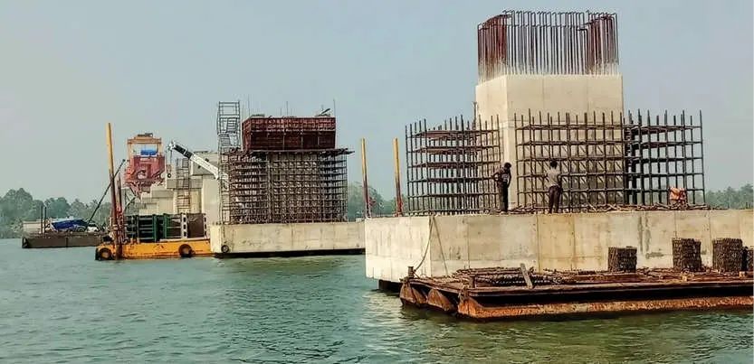 മുനമ്പം-അഴീക്കോട് പാലം നിർമാണം അതിവേഗം