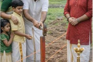 വേദിക് വാസ്തു ശാസ്ത്ര വിധി പ്രകാരം അധികാരികമായി ഉത്തരവാദിത്വത്തോടെ  വീടിൻ്റെയും , കെട്ടി്ടങ്ങളുടെയും കുറ്റിയടിക്കൽ കർമ്മം