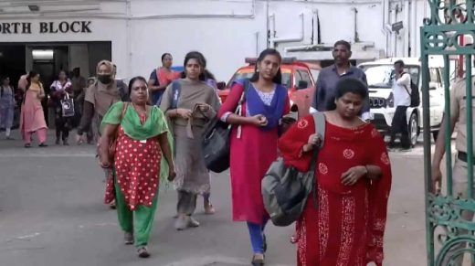 സര്‍ക്കാര്‍ ജീവനക്കാരുടെ പ്രവര്‍ത്തി ദിനങ്ങള്‍ ആഴ്ചയില്‍ അഞ്ചാക്കുമോ; തീരുമാനം ഇന്ന്