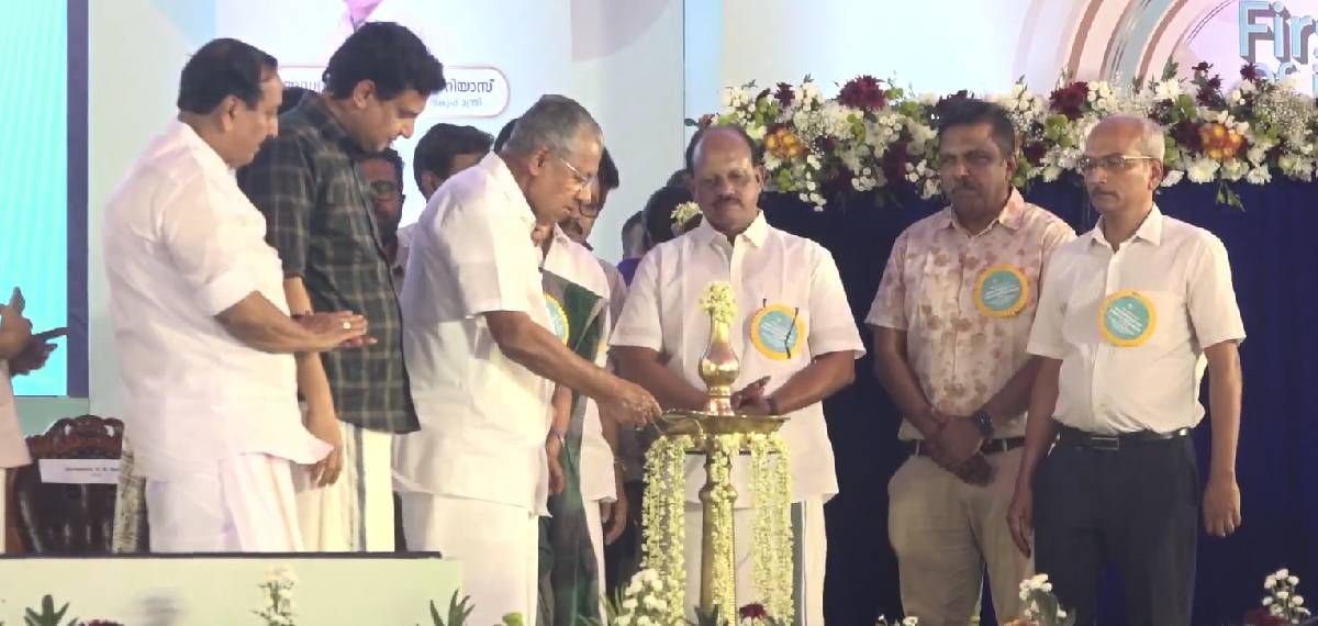 'രാജ്യത്തിന് കേരളത്തിന്‍റെ സംഭാവന'; രാജ്യത്തെ ആദ്യത്തെ അവയവമാറ്റ ആശുപത്രിക്ക് മുഖ്യമന്ത്രി തറക്കല്ലിട്ടു