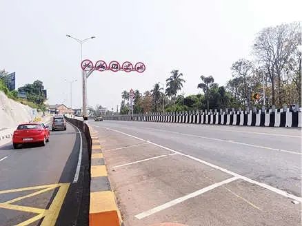 സഞ്ചാരം നിരോധിച്ച വാഹനങ്ങൾ ദേശീയപാതയിൽ; അപകടമരണങ്ങളും