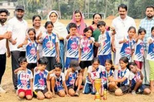 താമരശ്ശേരി ഉപജില്ലാ കായികമേള: കന്നൂട്ടിപ്പാറ ഐ.യു.എം.എൽ.പി. സ്കൂളിന് കിരീടം