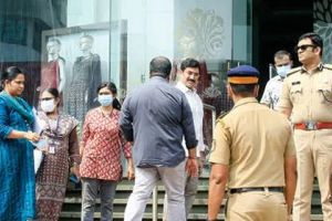 ജയലക്ഷ്മി സിൽക്‌സിലെ തീപ്പിടിത്തം: ഫൊറൻസിക് പരിശോധന പൂർത്തിയായി;