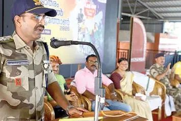 പയ്യോളിയിൽ വന്ദേമാതരം കോസ്റ്റൽ സൈക്ലത്തണിന് ഉജ്ജ്വല വരവേൽപ്പ്; റാലി കൊച്ചിയിലേക്ക്