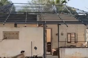 ആറ് കുടുംബങ്ങൾക്ക് വാടകയ്ക്ക് നൽകിയ വീട്; തറ പൊളിച്ചപ്പോള്‍ സ്ത്രീയുടെ അസ്ഥികൂടം; കൊലയെന്ന നിഗമനത്തിൽ പൊലീസ്