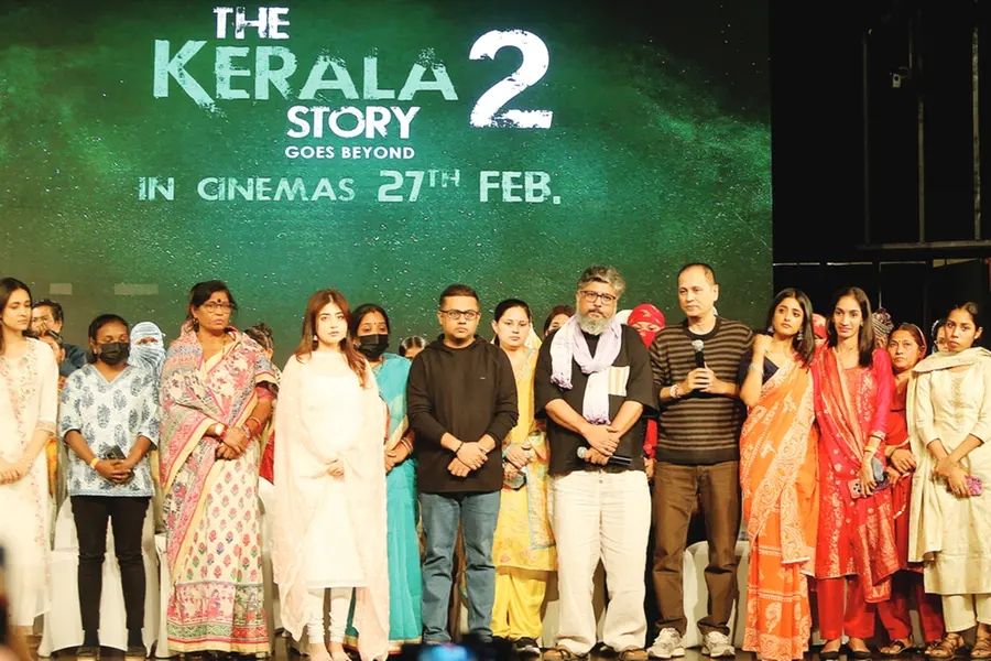 കേരള സ്റ്റോറി 2: ഇരകളെന്ന് പറഞ്ഞ് കൊണ്ടുവന്നത് മലയാളികളല്ലാത്തവരെ; ഒടുവിൽ അണിയറക്കാർ മുങ്ങി