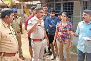 വലവിരിച്ച് വനപാലകർ; ഫോൺ സ്വിച്ച് ഓഫ് ചെയ്ത് ശശി