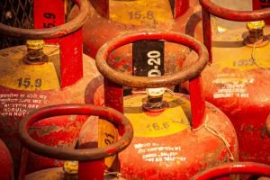 പാചകവാതക വിലയിൽ വർദ്ധനവ്;  സിലിണ്ടറിന് 29 രൂപ കൂട്ടി