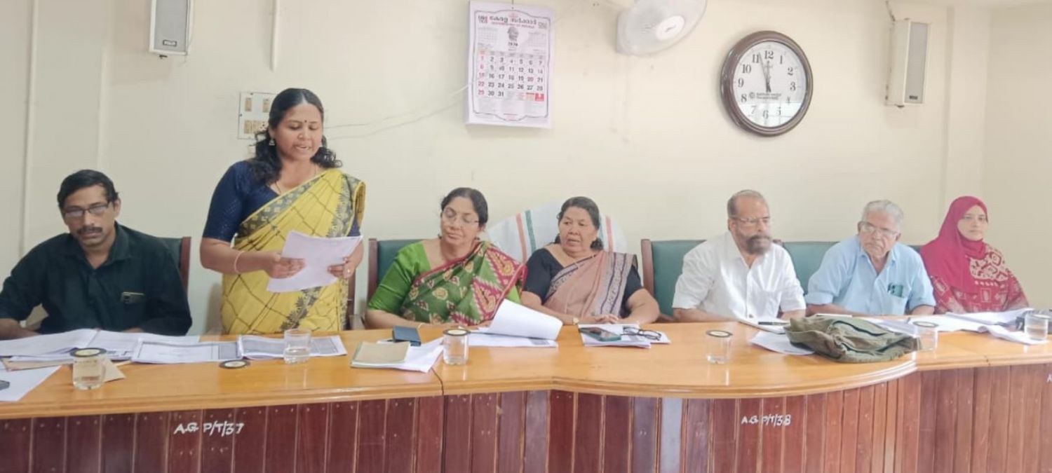 അടിസ്ഥാന സൗകര്യ വികസനത്തിനും ഭവന പദ്ധതികൾക്കും ഊന്നൽ നൽകി അഴിയൂർ ഗ്രാമപഞ്ചായത്ത് ബജറ്റ്