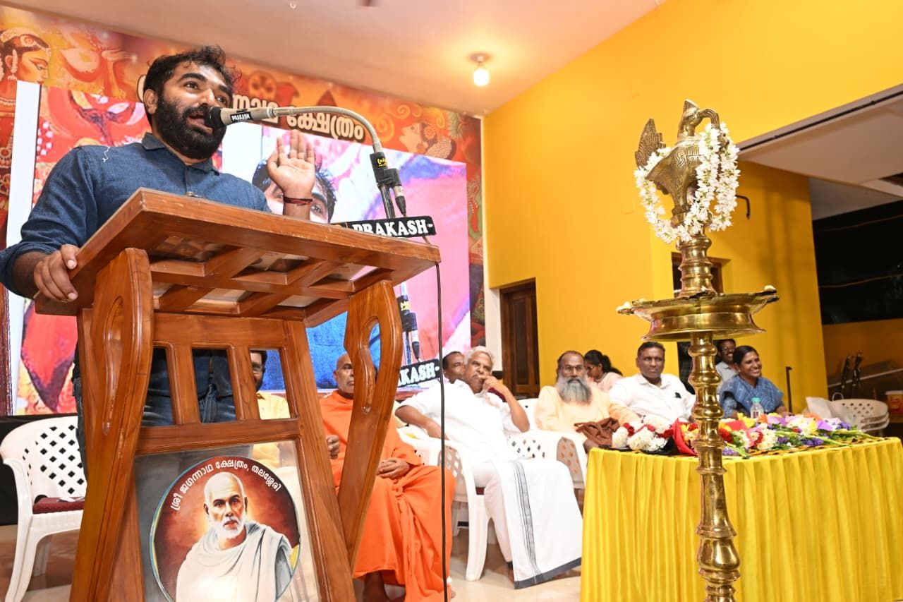 യുദ്ധങ്ങളിൽ ജയിക്കുന്നത് ആയുധക്കച്ചവടക്കാർ :ചാണ്ടി ഉമ്മൻ എം എൽ എ