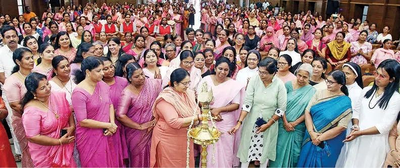 'വിസ്‌മയ വനിതകൾക്ക്' കൊച്ചിയുടെ ആദരം