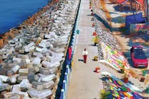 കടലിനെ പ്രതിരോധിക്കാൻ ടെട്രാപോഡ്: ചെല്ലാനത്തിന്റെ സ്വപ്‌നപദ്ധതി ഉദ്ഘാടനം ഇന്ന്