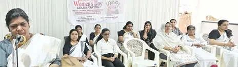 'കുടുംബം, ജോലി, സൗഹൃദം എന്നിവ ഒന്നിച്ചുകൊണ്ടുപോകാൻ സ്ത്രീകൾക്കാവണം'