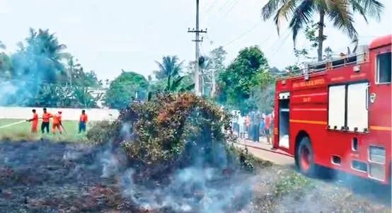 വേനൽച്ചൂടേറി, തീപ്പിടിത്തവും
