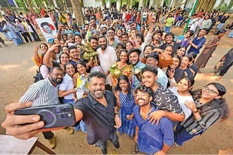 മഹാഘോഷം, മഹാരാജാസ് വിജയോത്സവം