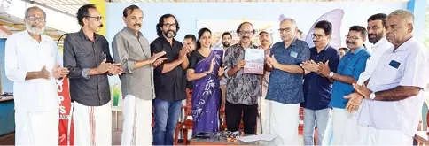 ഓർമ്മകളെ സംരക്ഷിക്കുകയെന്നത് ഒരു രാഷ്ട്രീയമാണ് -അംബികാസുതൻ മാങ്ങാട്