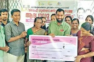 50 ലൈഫ് വീടുകൾക്ക് ഒറ്റ ദിവസംകൊണ്ട് പെർമിറ്റ് നൽകി വടക്കേക്കര പഞ്ചായത്ത്