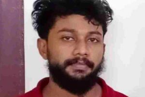 കൊല്ലത്ത് ഗുണ്ടാപ്പക തുടരുന്നു: ജിം സന്തോഷ് വധക്കേസ് പ്രതി അലുവ അതുൽ നടുറോഡിൽ വെട്ടേറ്റു മരിച്ചു